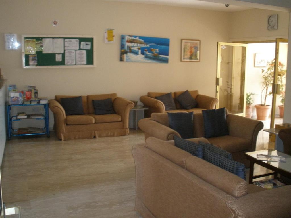 Klashiana Hotel Apartments 沃罗里尼 外观 照片
