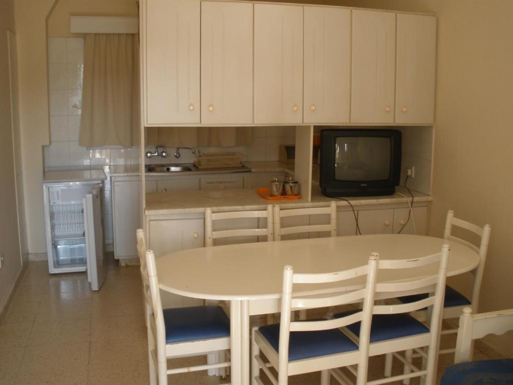 Klashiana Hotel Apartments 沃罗里尼 外观 照片