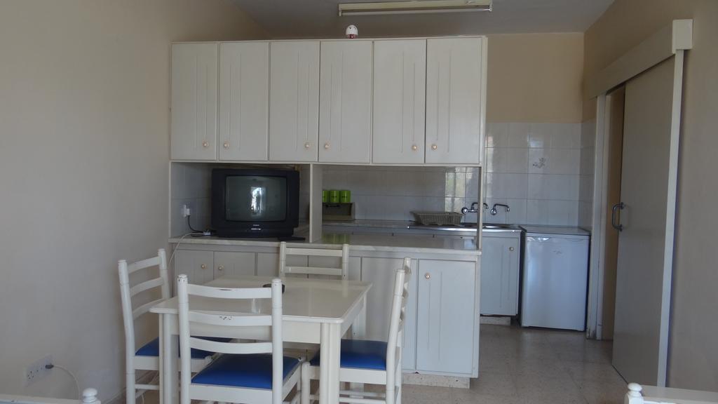 Klashiana Hotel Apartments 沃罗里尼 外观 照片